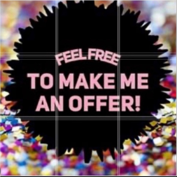 Michael Kors EUC Whitney Studded Colorblock Leather Convertible
Shoulder… - Picture 16 of 17